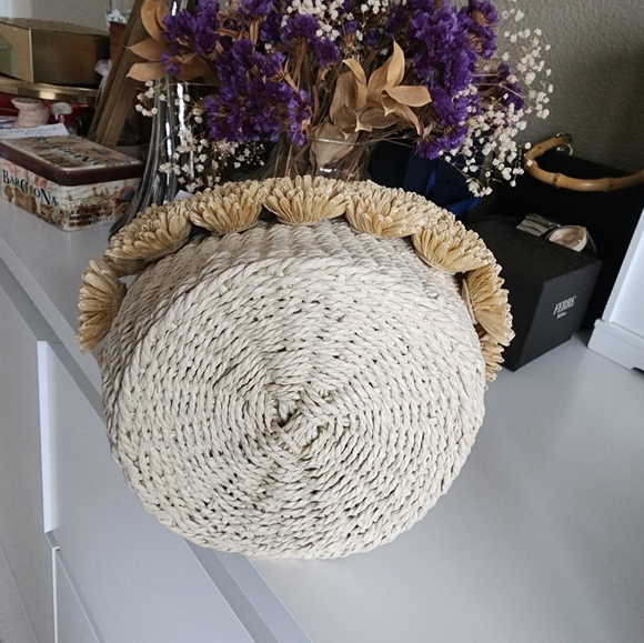 Straw Bag - Picture 6 of 7